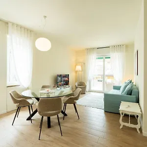  Appartamento Ampia Residenza Filippini A Pochi Passi Dall'arena Italia